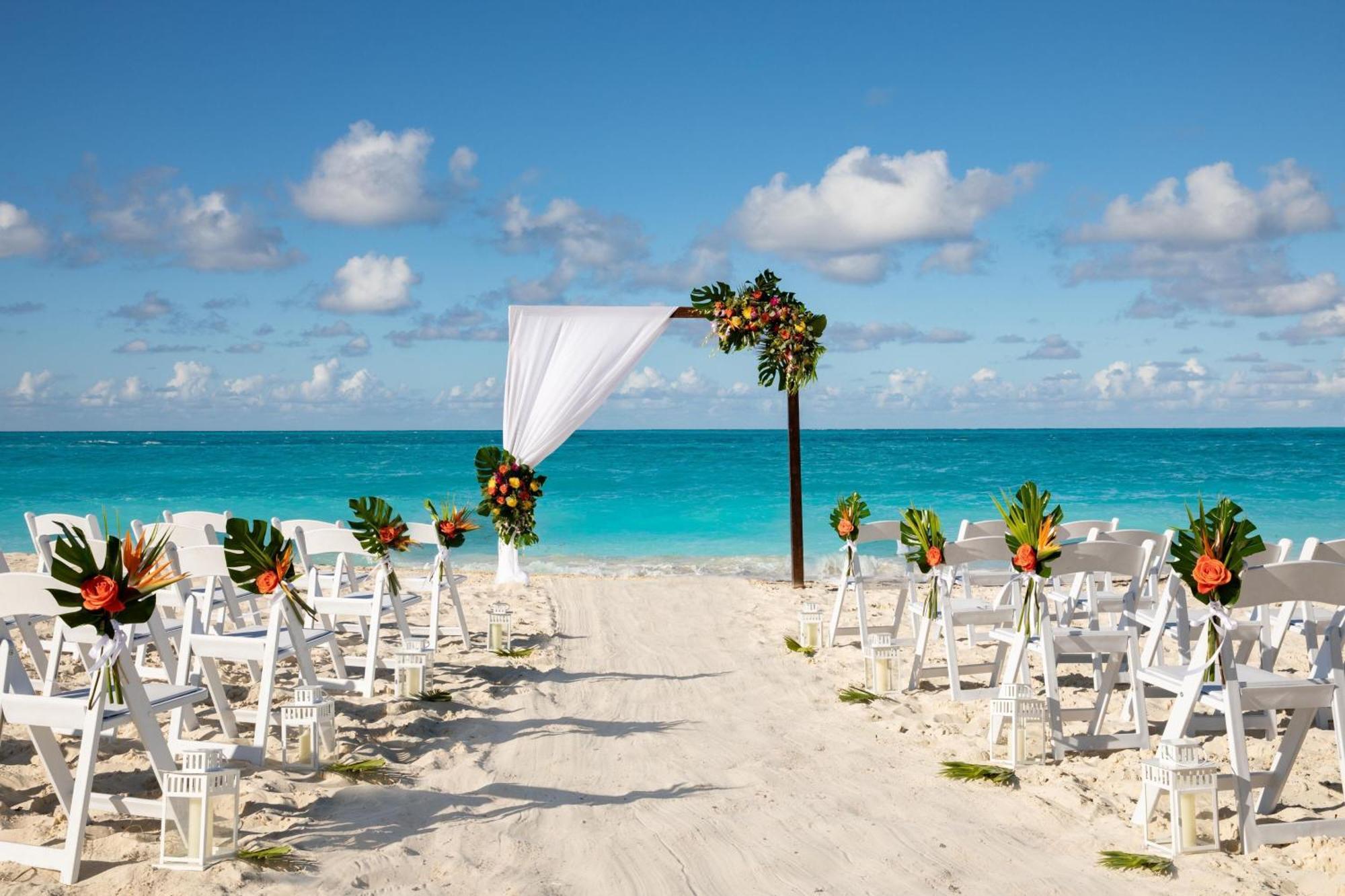 Отель The Ritz-Carlton, Turks & Caicos Грейс-Бэй Экстерьер фото