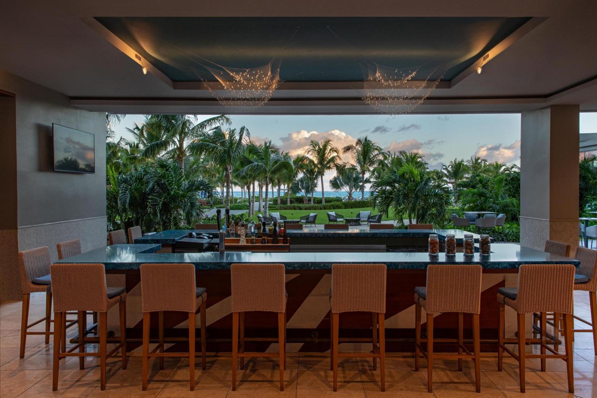 Отель The Ritz-Carlton, Turks & Caicos Грейс-Бэй Экстерьер фото